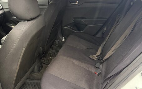 Hyundai Solaris II рестайлинг, 2018 год, 1 100 000 рублей, 5 фотография