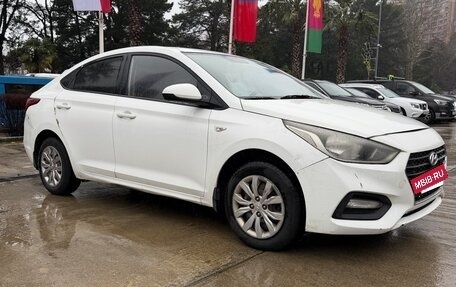 Hyundai Solaris II рестайлинг, 2018 год, 1 100 000 рублей, 2 фотография