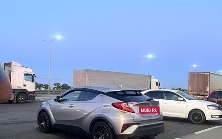 Toyota C-HR I рестайлинг, 2020 год, 2 000 000 рублей, 2 фотография