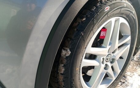 Toyota C-HR I рестайлинг, 2020 год, 2 000 000 рублей, 12 фотография