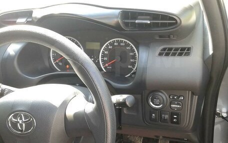 Toyota Wish II, 2013 год, 1 600 000 рублей, 9 фотография