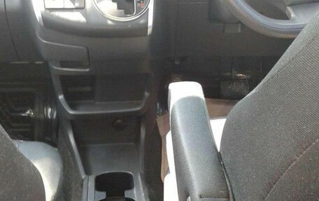 Toyota Wish II, 2013 год, 1 600 000 рублей, 10 фотография