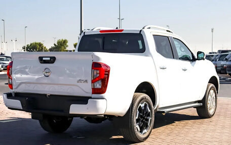 Nissan Navara (Frontier), 2025 год, 4 650 000 рублей, 2 фотография
