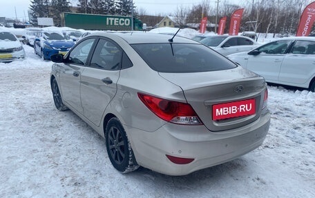 Hyundai Solaris II рестайлинг, 2011 год, 700 000 рублей, 4 фотография