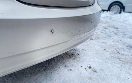 Hyundai Solaris II рестайлинг, 2011 год, 700 000 рублей, 21 фотография