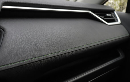 Toyota RAV4, 2025 год, 4 590 000 рублей, 19 фотография