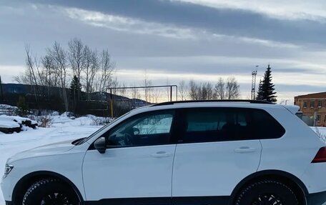 Volkswagen Tiguan II, 2020 год, 2 700 000 рублей, 6 фотография