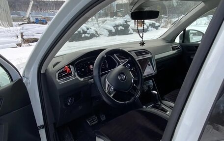 Volkswagen Tiguan II, 2020 год, 2 700 000 рублей, 9 фотография