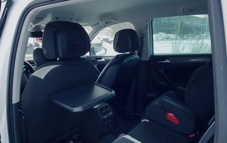 Volkswagen Tiguan II, 2020 год, 2 700 000 рублей, 11 фотография