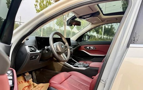 BMW 3 серия, 2024 год, 3 732 000 рублей, 9 фотография