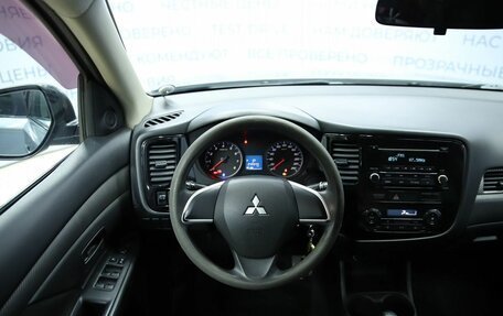 Mitsubishi Outlander III рестайлинг 3, 2012 год, 1 190 000 рублей, 13 фотография