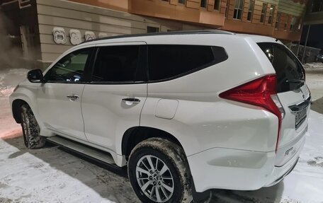 Mitsubishi Pajero Sport III рестайлинг, 2019 год, 2 590 000 рублей, 5 фотография