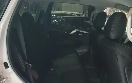 Mitsubishi Pajero Sport III рестайлинг, 2019 год, 2 590 000 рублей, 15 фотография