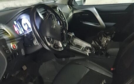 Mitsubishi Pajero Sport III рестайлинг, 2019 год, 2 590 000 рублей, 21 фотография