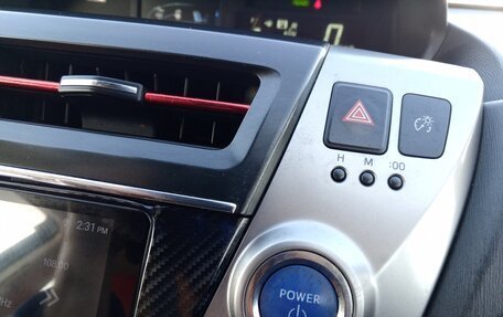 Toyota Prius Alpha I (ZVW40/41), 2019 год, 1 900 000 рублей, 19 фотография