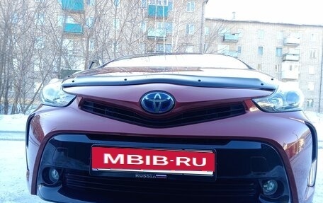 Toyota Prius Alpha I (ZVW40/41), 2019 год, 1 900 000 рублей, 9 фотография