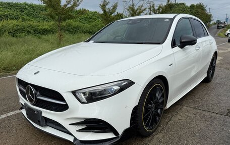 Mercedes-Benz A-Класс, 2022 год, 1 600 000 рублей, 3 фотография