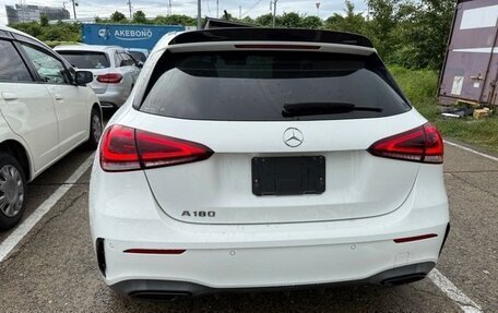 Mercedes-Benz A-Класс, 2022 год, 1 600 000 рублей, 6 фотография