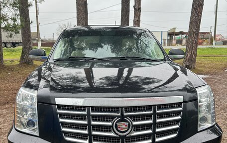 Cadillac Escalade III, 2007 год, 2 000 000 рублей, 2 фотография