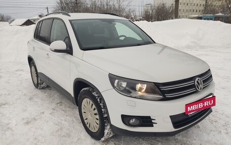 Volkswagen Tiguan I, 2015 год, 1 515 000 рублей, 2 фотография