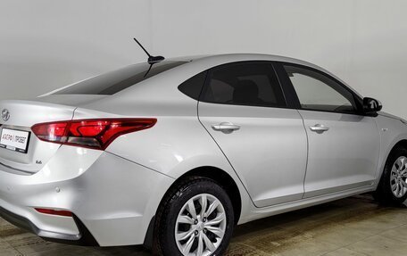 Hyundai Solaris II рестайлинг, 2018 год, 1 380 000 рублей, 5 фотография