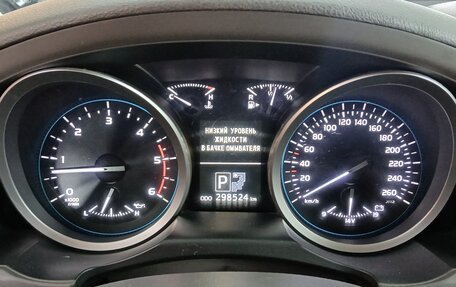 Toyota Land Cruiser 200, 2012 год, 3 344 000 рублей, 13 фотография