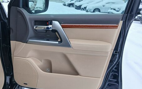 Toyota Land Cruiser 200, 2012 год, 3 344 000 рублей, 24 фотография