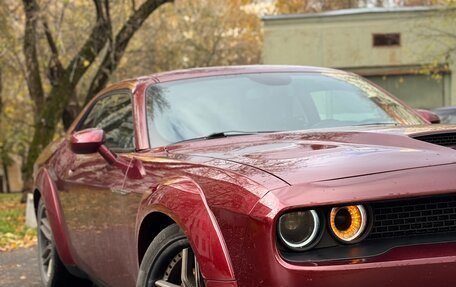 Dodge Challenger III рестайлинг 2, 2019 год, 3 600 000 рублей, 6 фотография