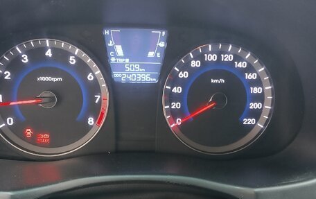 Hyundai Solaris II рестайлинг, 2012 год, 675 000 рублей, 2 фотография