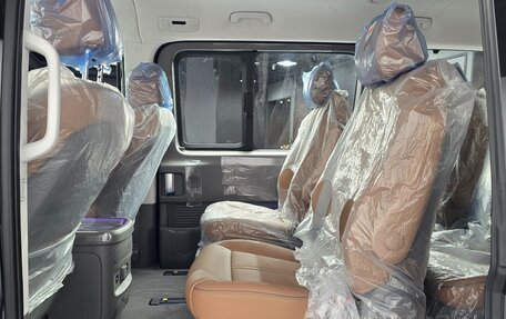 Hyundai Staria, 2025 год, 9 990 000 рублей, 11 фотография