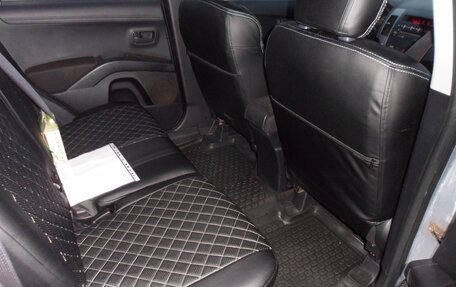 Mitsubishi Outlander III рестайлинг 3, 2010 год, 1 250 000 рублей, 11 фотография