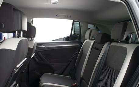 Volkswagen Tiguan II, 2018 год, 2 160 000 рублей, 9 фотография