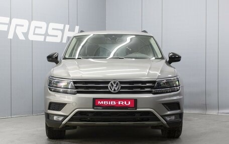 Volkswagen Tiguan II, 2018 год, 2 160 000 рублей, 3 фотография