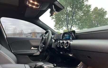 Mercedes-Benz A-Класс, 2022 год, 1 650 000 рублей, 17 фотография