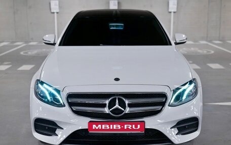 Mercedes-Benz E-Класс, 2017 год, 2 750 000 рублей, 1 фотография