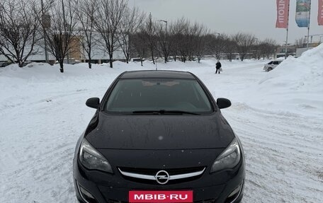 Opel Astra J, 2013 год, 670 007 рублей, 1 фотография