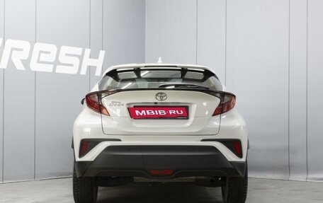 Toyota C-HR I рестайлинг, 2020 год, 2 830 000 рублей, 4 фотография