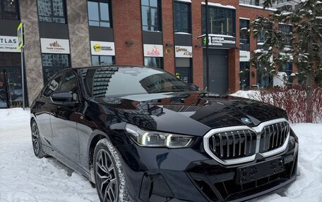 BMW 5 серия, 2024 год, 6 450 000 рублей, 4 фотография