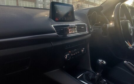 Mazda Axela, 2016 год, 1 225 000 рублей, 22 фотография