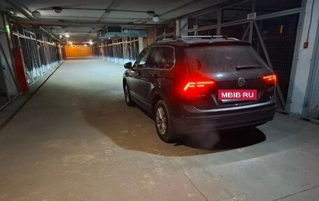 Volkswagen Tiguan II, 2017 год, 2 300 000 рублей, 14 фотография