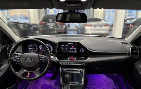 Hyundai Grandeur, 2018 год, 1 900 000 рублей, 12 фотография