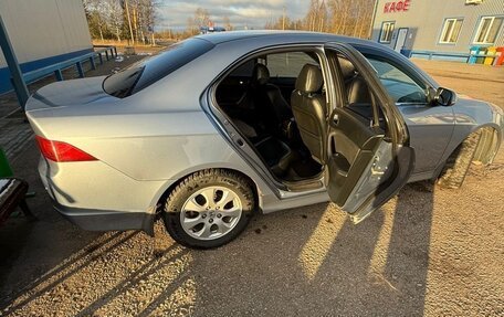 Honda Accord VII рестайлинг, 2006 год, 600 000 рублей, 21 фотография