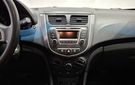 Hyundai Solaris II рестайлинг, 2014 год, 865 000 рублей, 13 фотография