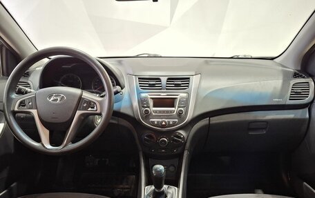 Hyundai Solaris II рестайлинг, 2014 год, 865 000 рублей, 9 фотография