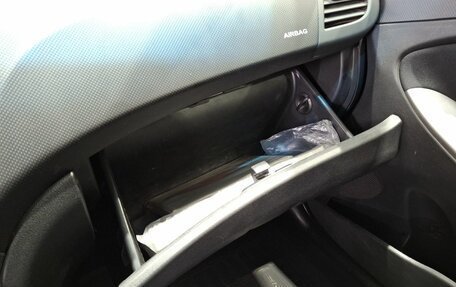 Hyundai Solaris II рестайлинг, 2014 год, 865 000 рублей, 30 фотография