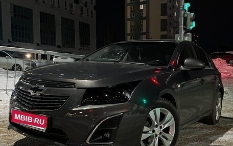 Chevrolet Cruze II, 2013 год, 900 000 рублей, 2 фотография