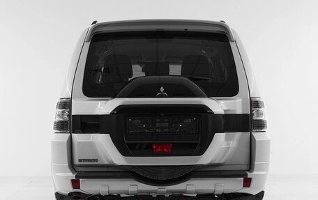 Mitsubishi Pajero IV, 2015 год, 2 395 000 рублей, 5 фотография