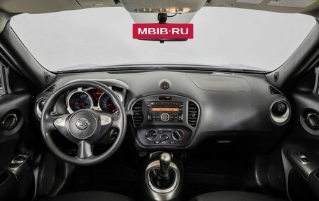 Nissan Juke II, 2013 год, 949 000 рублей, 10 фотография