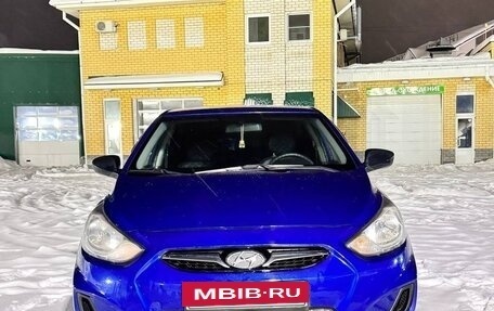 Hyundai Solaris II рестайлинг, 2012 год, 660 000 рублей, 8 фотография