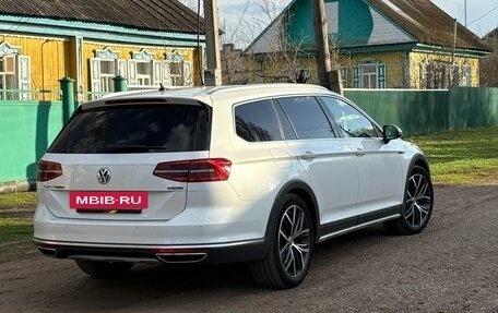 Volkswagen Passat B8 рестайлинг, 2018 год, 3 185 000 рублей, 4 фотография